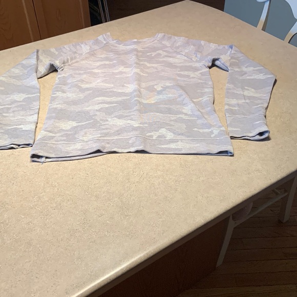 Athleta Other - Athleta girls soft sweatshirt